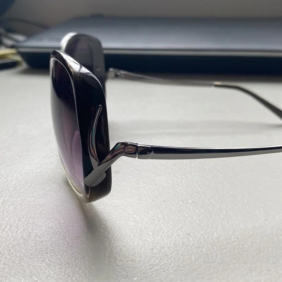 H&M wide sunglasses - Picture 2 of 5